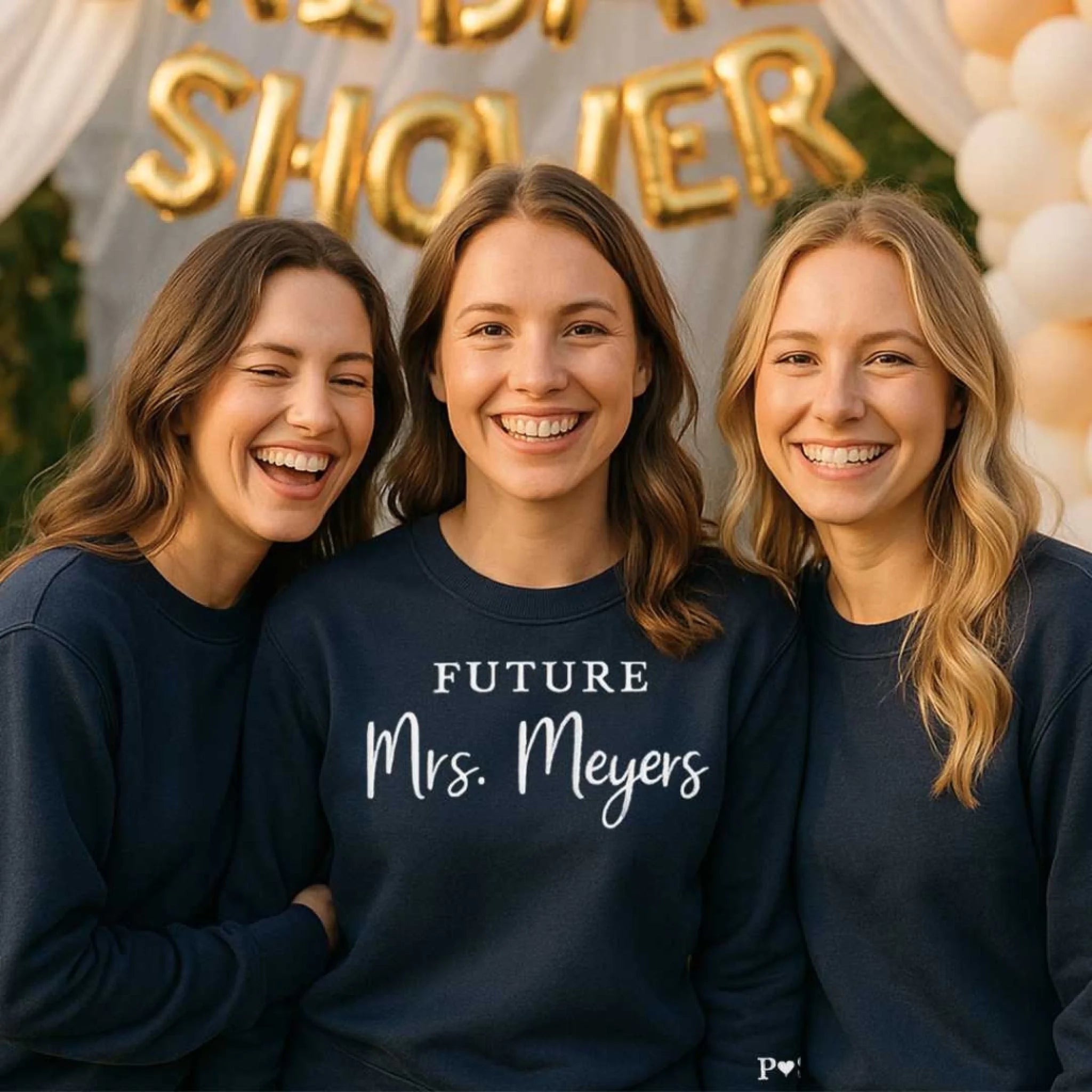 FUTUREMRS_SWEATSHIRT_CUSTOM_NAVYBLUE_MEYERS_BRIDALCELEB_CHAR_HEART_CHAR_1x1_V2